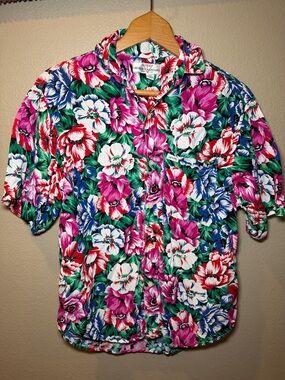 Vintage Guess floral shirt 90s Button Up Shirt Georges Marciano short sleeve top